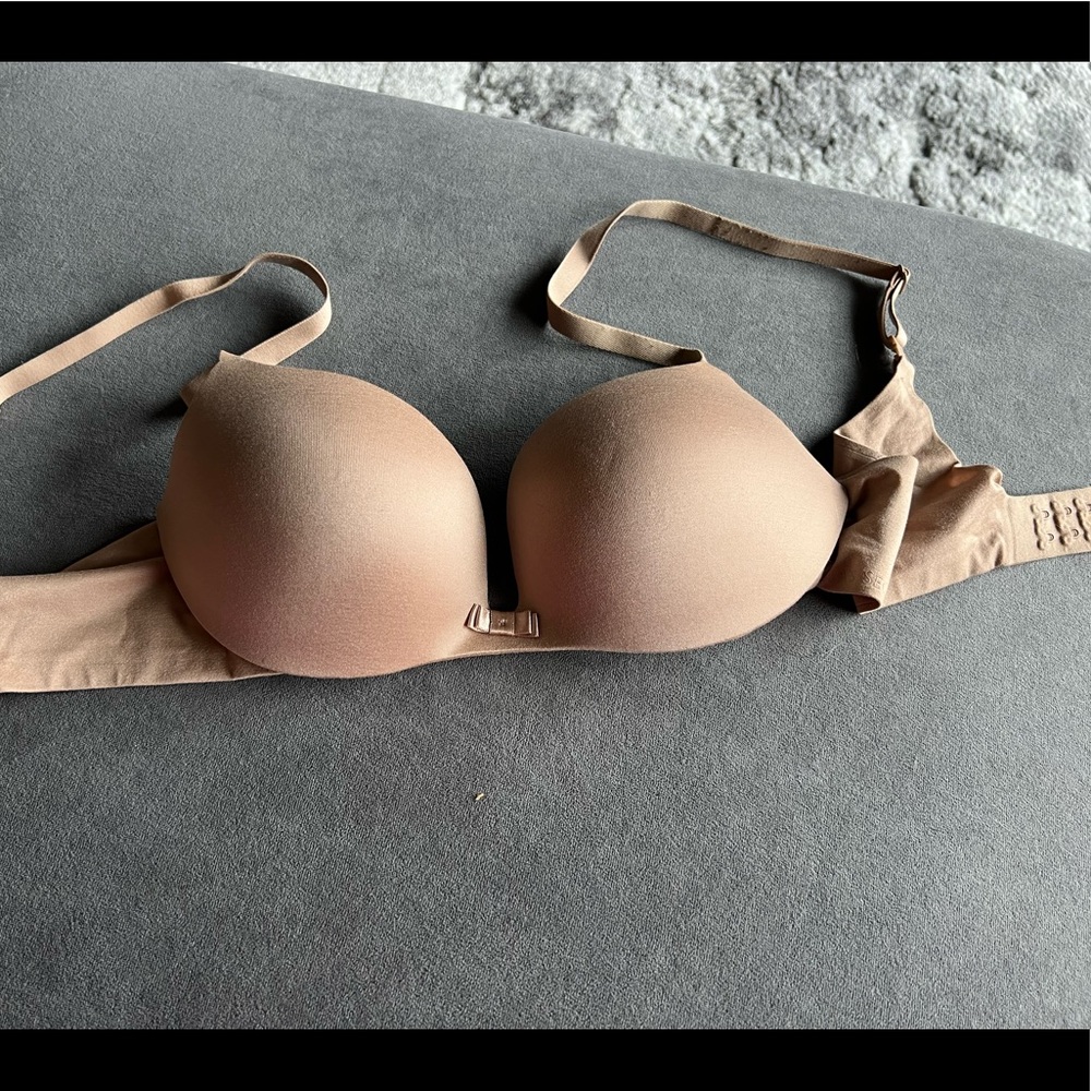Victoria’s Secret Incredible Demi Bra 34B Nude beige